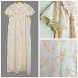 VTG JC Penny Button Front Housecoat House Dress Woman’s Medium Pin Tuck Detail